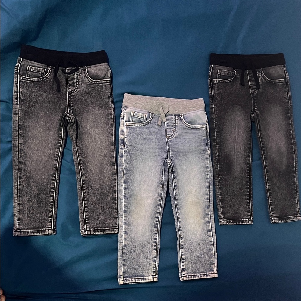 Bundle of 3, Wonder Nation Kids Jeans - Black, Gray, and Blue (3T)